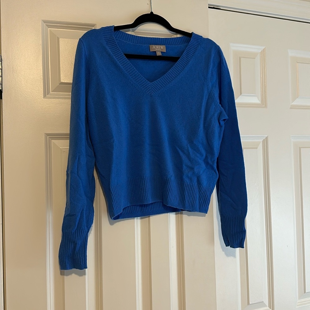 CASHMERE V NECK SWEATER